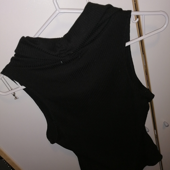 Cowl neck bodysuit - Picture 6 of 8